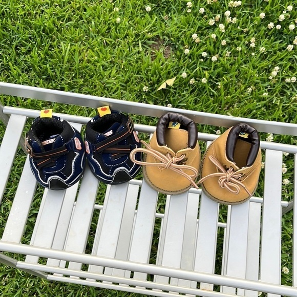 Build-A-Bear shoes-  2 pair - Picture 1 of 3